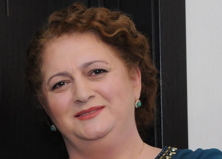 იზა ლოსაბერიძე